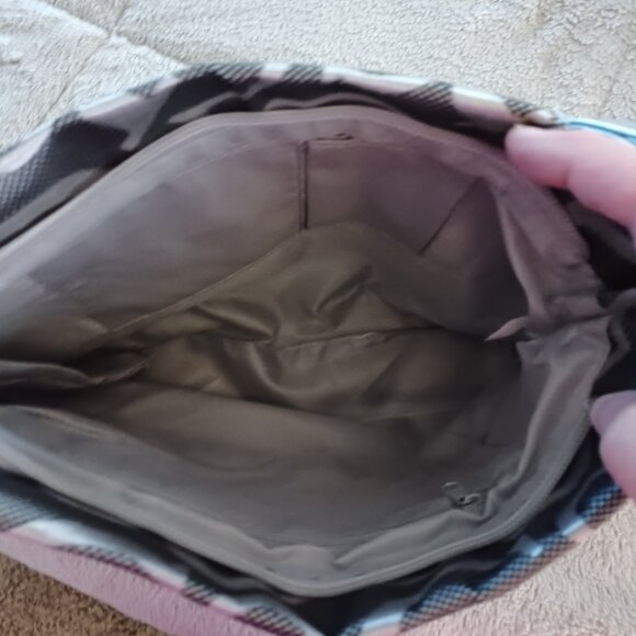 Three New G Bags - Picture 5 of 10